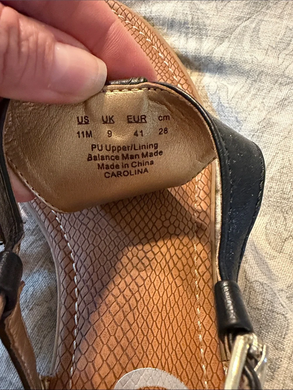 Circus by Sam Edelman Black and Brown T‑Strap Sandals